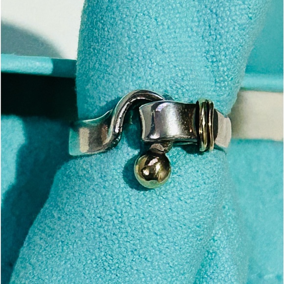 Tiffany & Co. Vintage 750 Gold 925 Sterling Silver Hook & Eye Ring - Size 4.5 - Picture 4 of 9